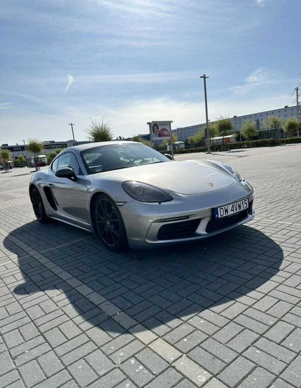 Porsche 718 Cayman cena 299000 przebieg: 23000, rok produkcji 2020 z Wrocław małe 67